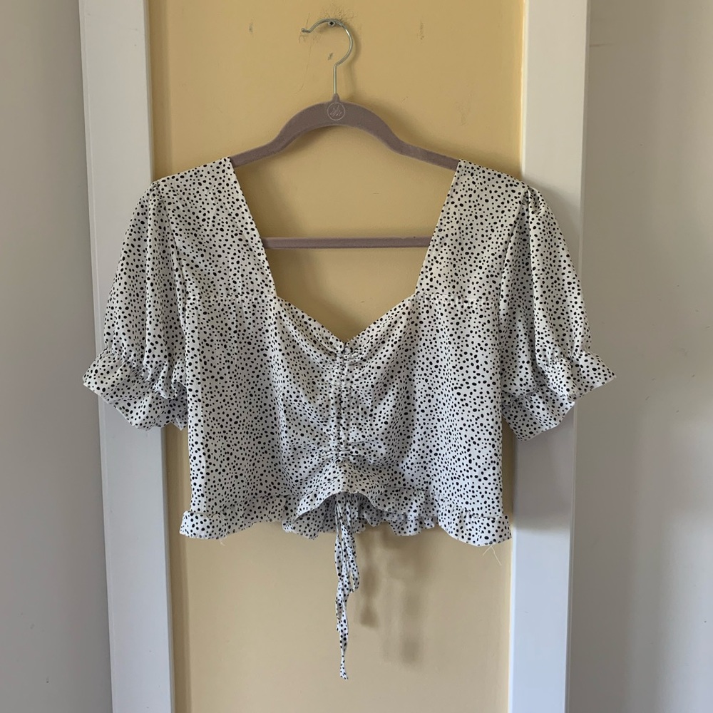 spotted print square neck puff sleeve crop top